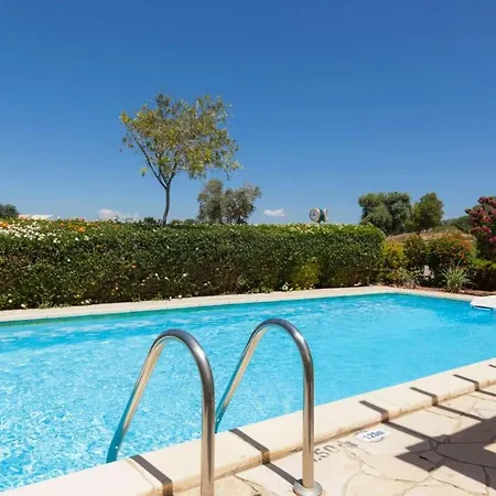 Hestiades Green Junior 8 Villa